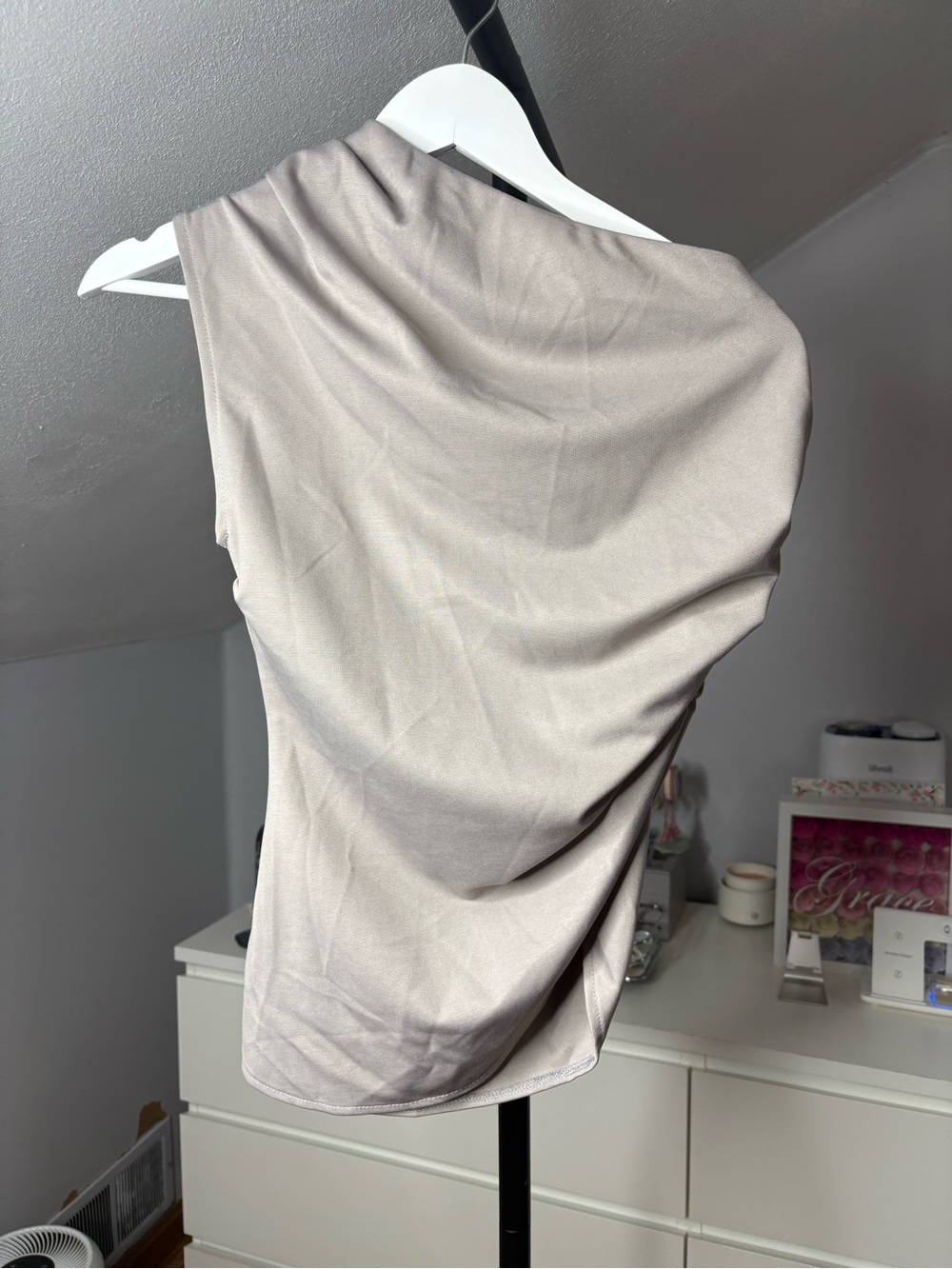 Sleeveless One-Shoulder Drape Top - Light Taupe
